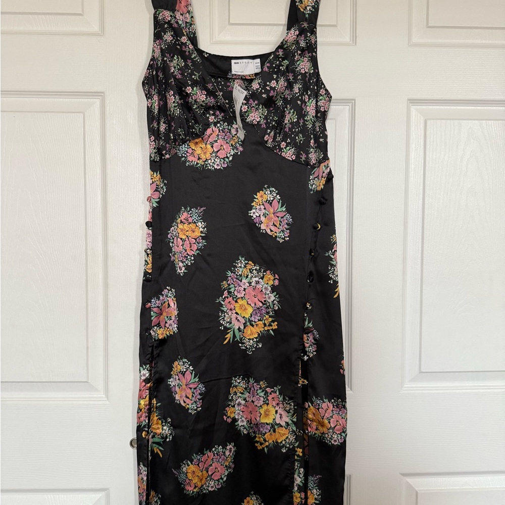 ASOS NWT Satin Floral Black Dress